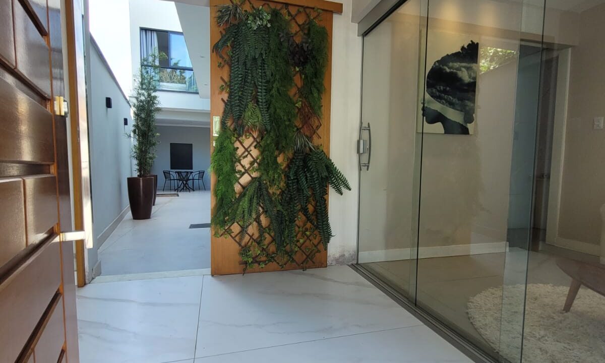 WhatsApp Image 2024-10-15 at 20.02.09 (1)